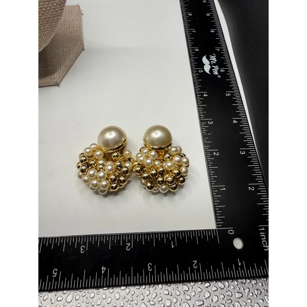 Vintage Faux Pearl Gold Tone Cluster Clip On Earrings Statement Door Knocker‎